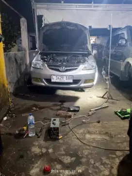menerima jasa service ringan maupun berat