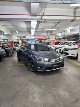 Low KM Toyota Altis V AT 2016 Like New 2017