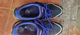 Dijual sepatu adidas ultraboost neon size 44 2/3 like new