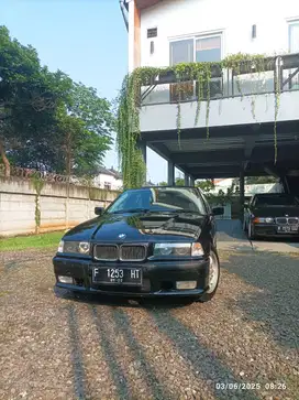 BMW E36 320i 1994 Manual Hitam