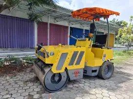 TANDEM KOMBINASI ROLLER SAKAI TW350