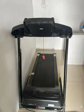 Treatmill Bekas