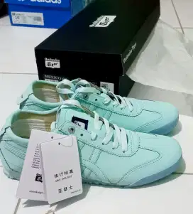 Sepatu casual sepatu cewe sepatu onitsuka sepatu santai sepatu sekolah