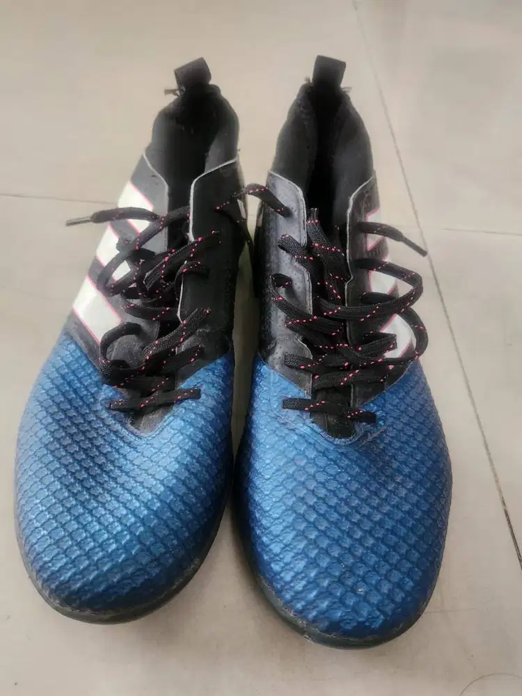 ADIDAS SEPATU FUTSAL ARTBB1762