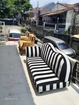 Layanan jasa cuci sofa, kasur, karpet, poles lantai dan vinyl
