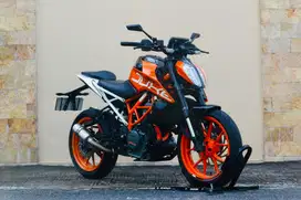 KTM Duke390 abs 2023 versys650 Er6 benelli bn600