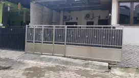 Pagar stenlis minimalis