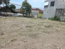 Tanah tengah kota jalan lebar lokasi istimewa harga murah meriah