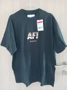 Nike Air Force 1 Tee size L BNWT