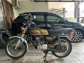 Honda GL100 Tahun 81 Coklat