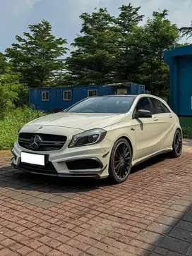 [LOW KM] Mercedes Benz A45 AMG 2015