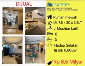 Dijual Rumah Mewah jl.Muchtar Lufty,dekat Pantai Losari Makassar