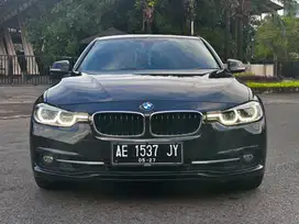 BMW 320i F30 Sport AT 2016 “KM 30rb” PAJAK BARU Kredit DP 50juta Aja