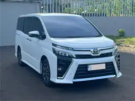 JUAL CEPAT‼️TOYOTA VOXY 2.0 AT PUTIH 2019
