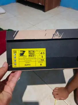 Sepatu safety pakalolo