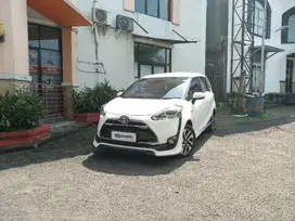 Like New - TOYOTA SIENTA 1.5 Q BENSIN A/T 2016 PUTIH