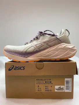 FOR SALE - ASICS NOVABLAST 4 RUNNING WOMEN
