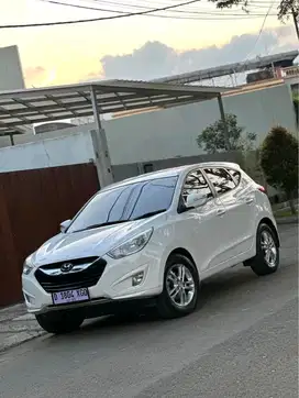 HYUNDAI TUCSON 2.0 MATIC 2013 PUTIH