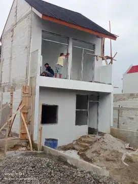 Rumah Indent Cihanjuang 2 Lantai Free Legalitas Bonus Nmax