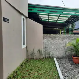 Dijual Rumah Lokasi Strategis Dekat Pintu TOL BORR dan St.KRL