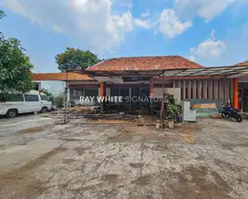 Dijual Tanah dan Bangunan Komersil di Jl Kramat V Senen