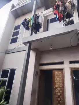 Dijual Rumah 3 Lantai lokasi kenanga cipondoh kota tangerang