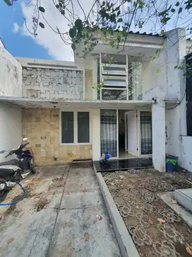 1852. Dijual Rumah Green Lake Wonorejo Rungkut