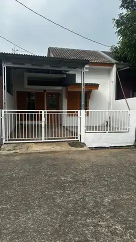 Dijual rumah siap huni di harvest cibubur.