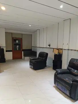Disewakan/Dijual Ruko Siap Pakai Usaha Kantor di Dalem Kaum Bandung