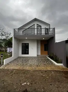 Rumah 1.5 lantai DP suka-suka cuma 10 Menit ke pintu Tol Sentul