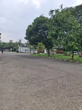 rumah besar boulevard harga murah