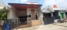 Dijual rumah di sektor v pondok ungu permai