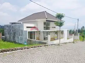 JUAL Rumah Layout Cantik di Villa Gading Dau Dekat Wisata Petik Jeruk