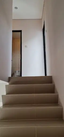 Rumah 2 lantai di Jatisampurna  banjir promo