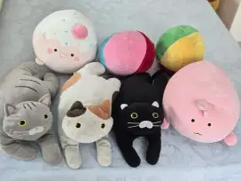 Boneka-boneka untuk sofa