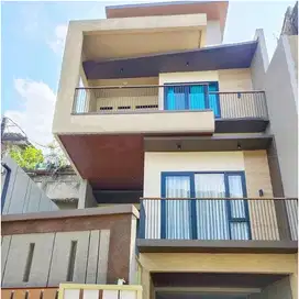 dijual rumah minimalis 3 lantai komplek cihanjuang cimahi