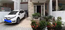 Rumah 2,5 Lantai di Cluster Courtyard Galuhmas Karawang