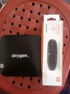 STB ANDROID OS 9 WITH REMOT KEYBORD