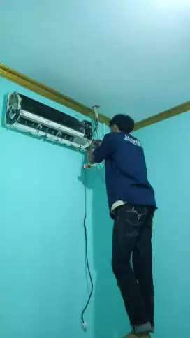 Terima service AC, mesin cuci,pompa air,kulkas,dll
