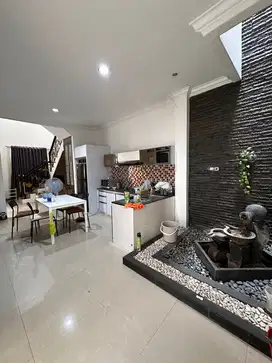 Rumah Cantik 2 Lantai di Vila Dago Pamulang