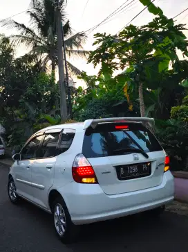 Jazz MMC Matic Putih KM Low