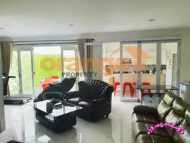 Di Jual Cepat Rumah Cantik Siap Huni Second Boulevard Legenda Wisata