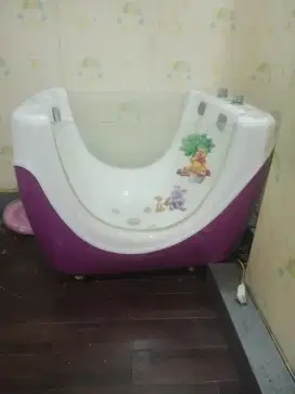 Dijual bath tub baby spa