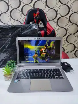 Asus ZenBook Ux305CA Superslim RAM 8GB SSD 256Gb Siap Pakai