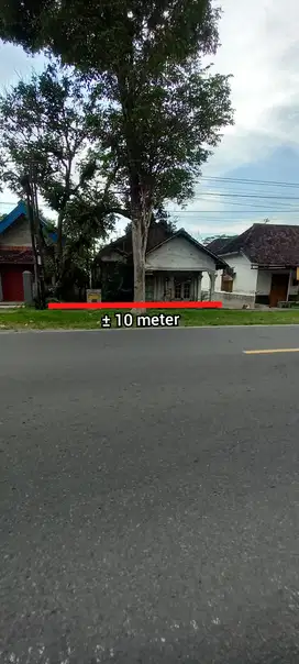 JUAL RUMAH HITUNG TANAH TEPI JALAN NASIONAL POJOK GARUM BLITAR