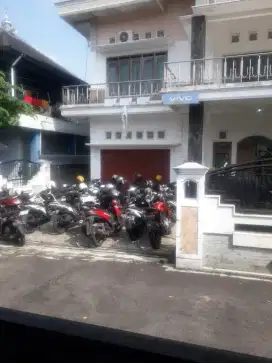 Disewakan rumah bisa untuk pribadi,utk usaha bimbelgudang barang dll