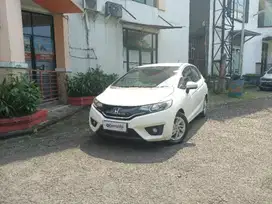 Pajak Panjang - HONDA JAZZ 1.5 S BENSIN A/T 2016 PUTIH