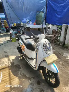 Jual motor scoopy injeksi 2016 idling stop