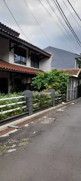 Jual Aset Lelang Bank Rumah Di Komplek Bentang Asri Turangga
