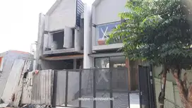 Rumah Mojo Kidul Belakang Depot Bu Rudy Dharmahusada Semi Furnished